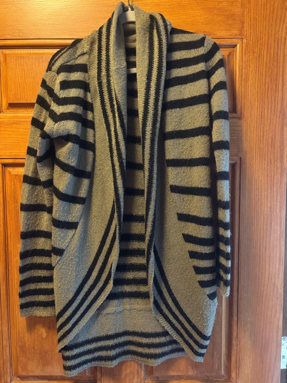 MTLA Jino Open Cardigan